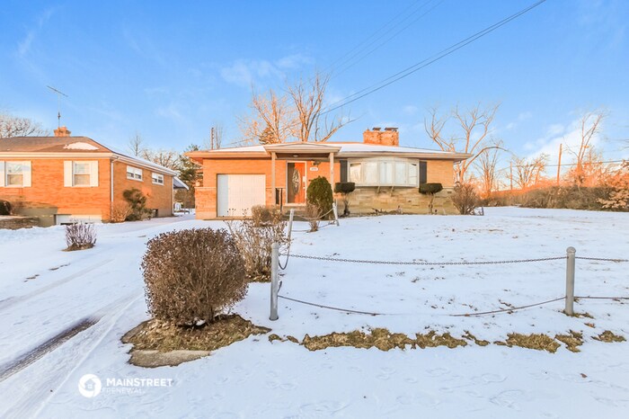 Primary Photo - 3240 Dolomar Dr