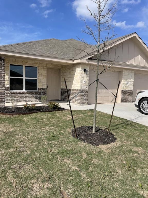 Building Photo - 405 Lost Trl