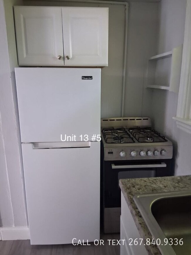 Building Photo - 674-684 Stuyvesant Avenue , 13-15 Christoph Ave-13-3