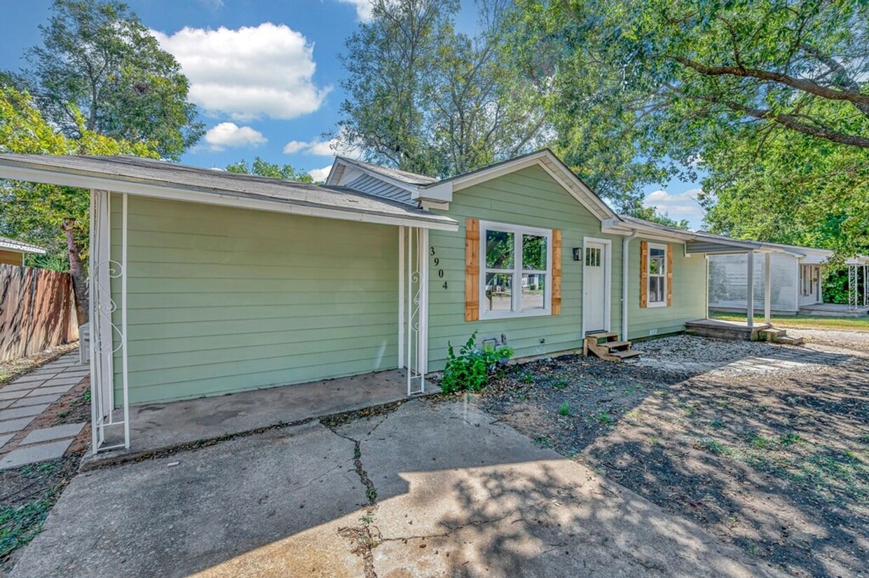 Foto principal - 3904 Speight Ave