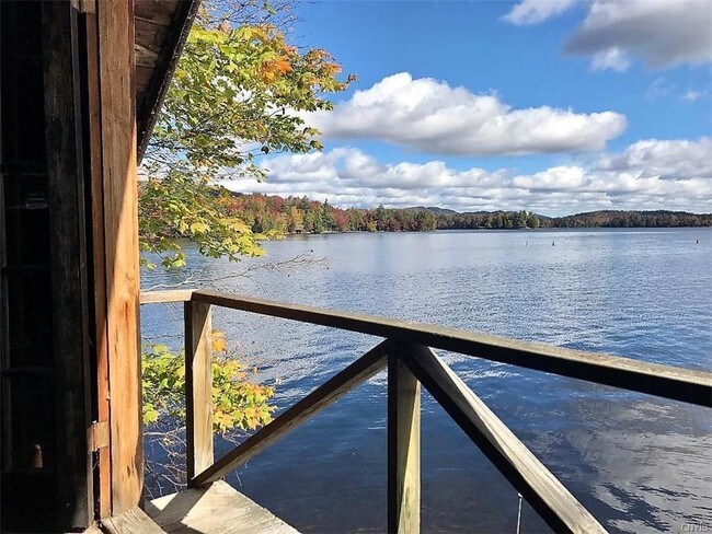 Foto del edificio - 226 Morrow Point Rd