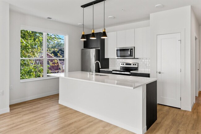 Foto del edificio - 5945 6th Ave