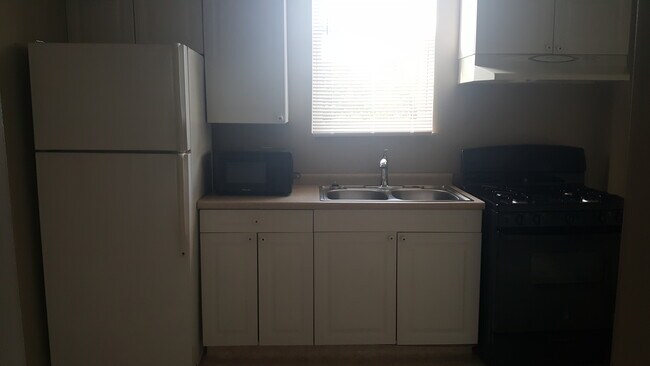 Cocina - 993 National Rd