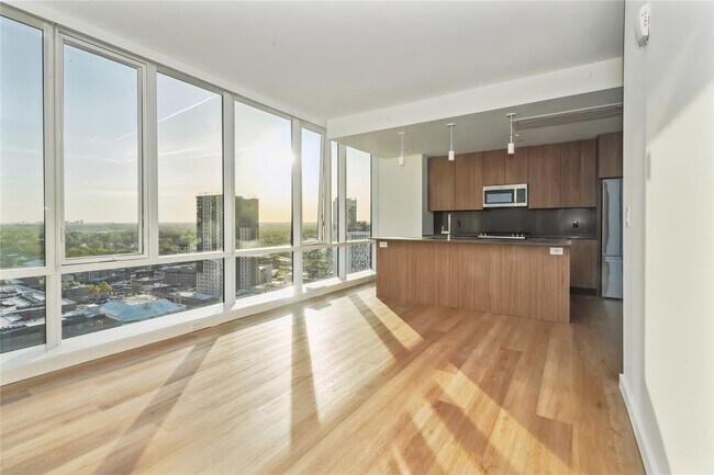 Foto del edificio - 50 Clinton Pl