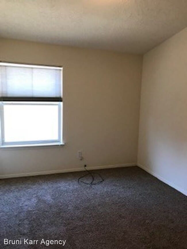 3 br, 2 bath House - 1016 Salinas St SE photo'