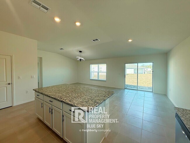 Foto del edificio - 14603 Abasail Ln