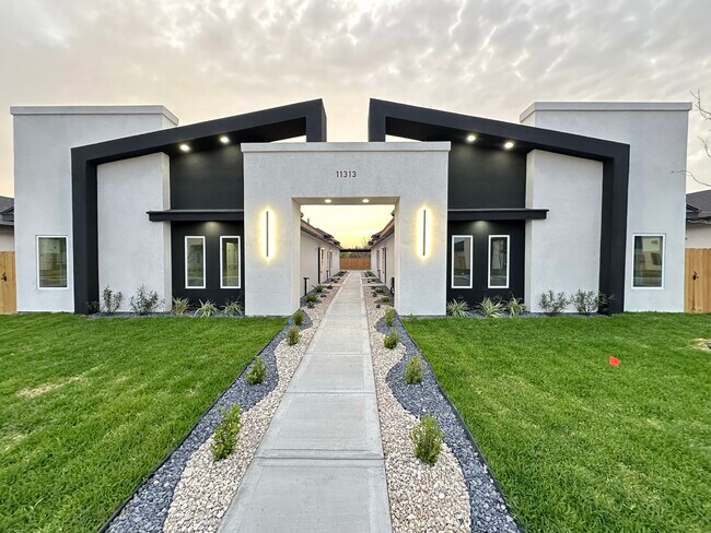 Foto del edificio - 11313 N 25th St
