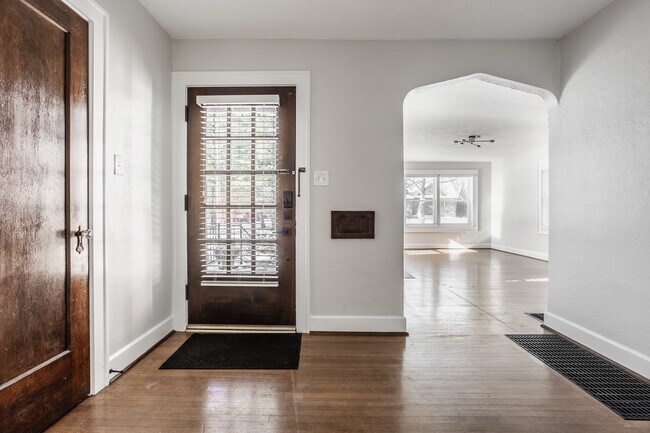 Building Photo - 5939 Guilford Ave