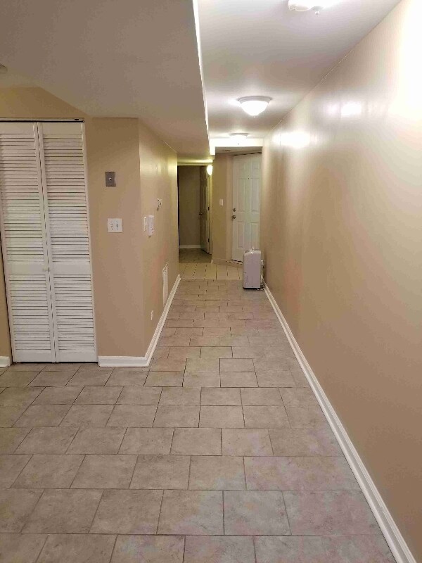 2931 W Warren Blvd Unit Garden Apartment, Chicago, IL 60612 Room for