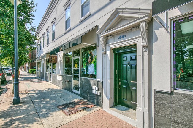 Building Photo - 64 Bridge Ave