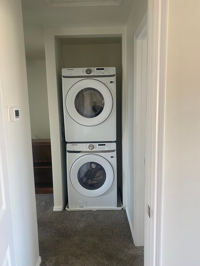 Foto del edificio - 777 E Main St