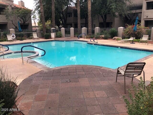 Foto del edificio - 3830 E Lakewood Pkwy E