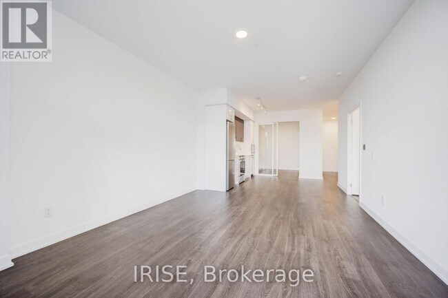 Building Photo - 405-5081 HURONTARIO St