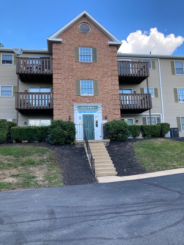 620 Manatawny St Unit 87, Pottstown, PA 19464 Condo for Rent in Pottstown, PA