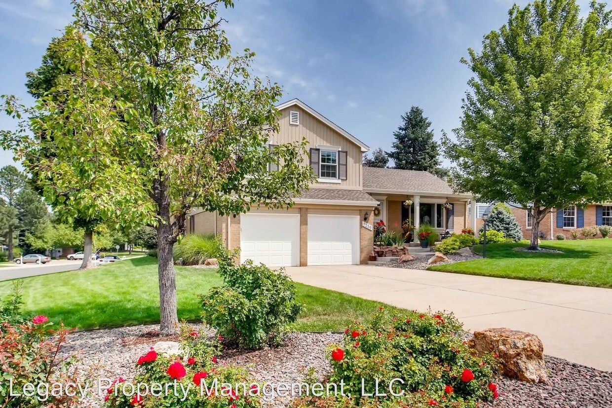 Primary Photo - 4 br, 3.5 bath House - 7256 S Xanthia Street