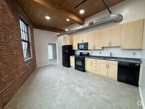 Building Photo - 88 Gerrish Ave