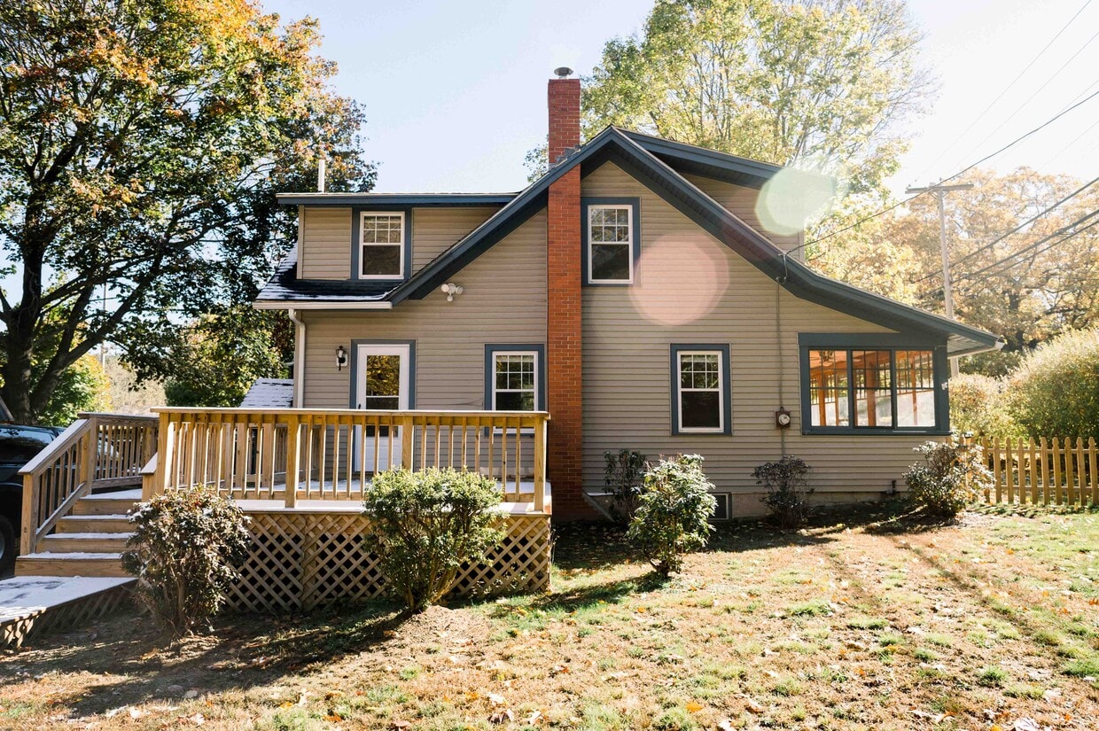 98 Government St, Kittery, ME 03904 House Rental in Kittery, ME