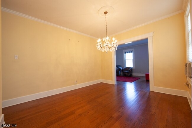 Building Photo - 151 Harrison St