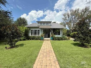 Building Photo - 111 Fels Ave