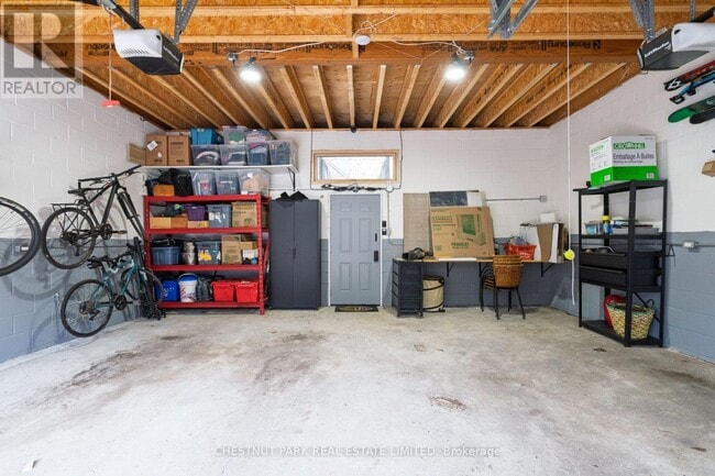 Building Photo - 15 Albemarle Ave