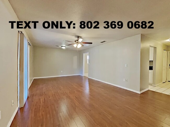 Foto del edificio - 812 65th Ave W