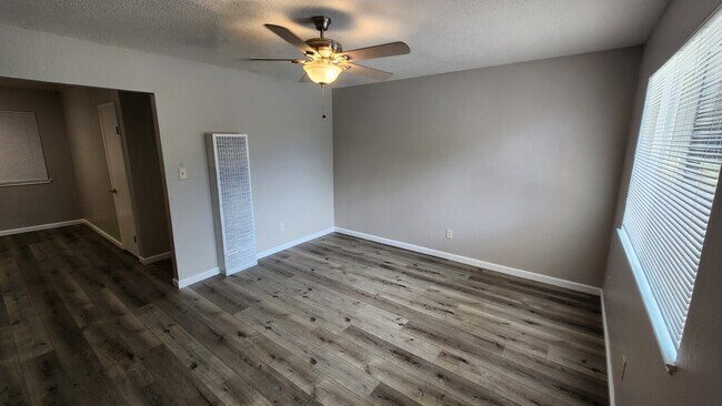 Building Photo - 2879 Acacia Way