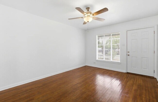 Foto del edificio - 1503 Sacramento St
