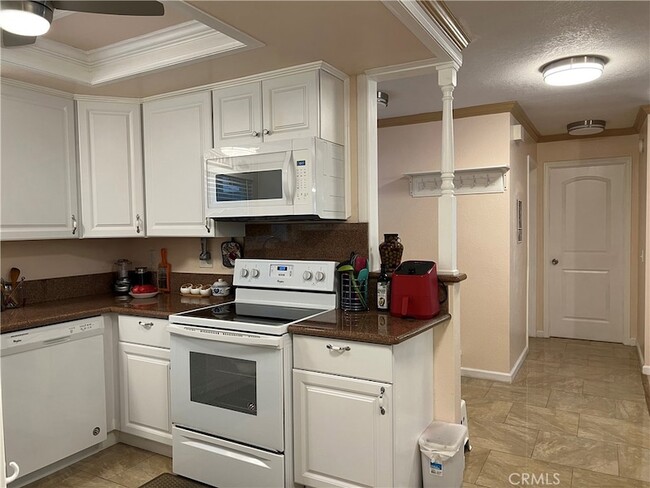 Building Photo - 2404 Via Mariposa W