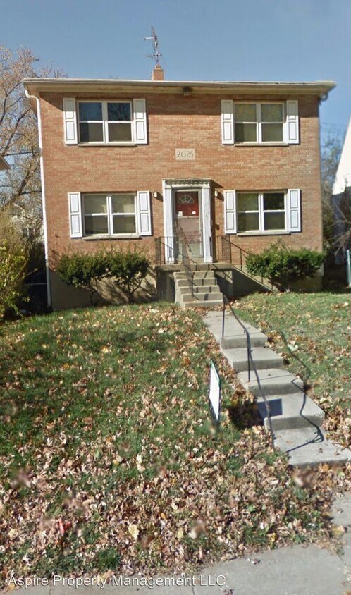 Primary Photo - 2025 Catalpa Dr