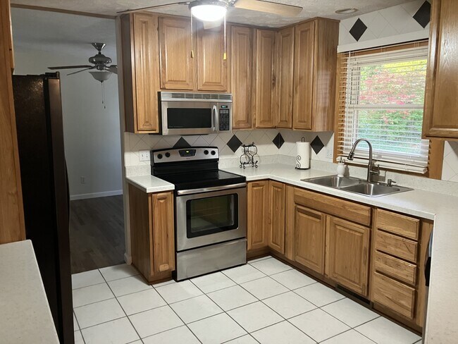 cocina - 144 Brentwood Dr