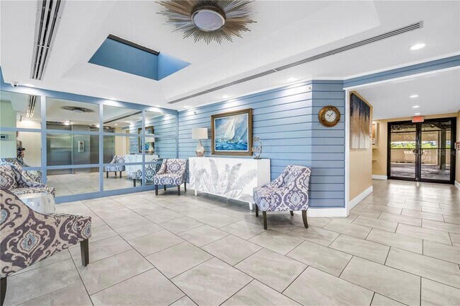 Foto del edificio - 9415 Blind Pass Rd