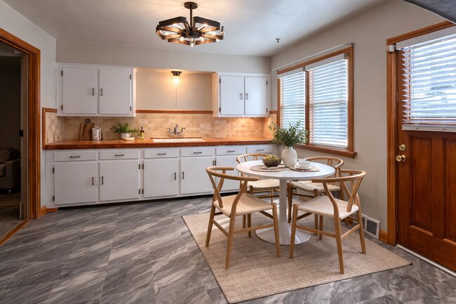 Foto del edificio - 3437 N 46th St