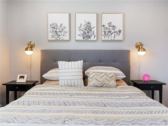 Foto del edificio - 14405 Cerise Ave