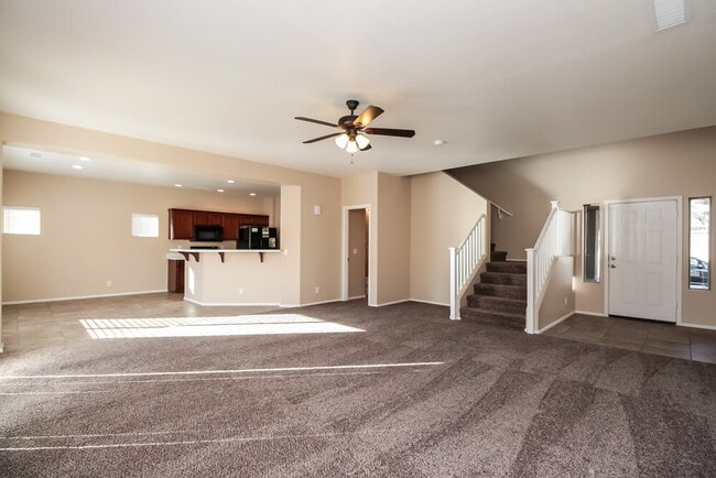 Foto del edificio - 735 W Fruit Tree Ln