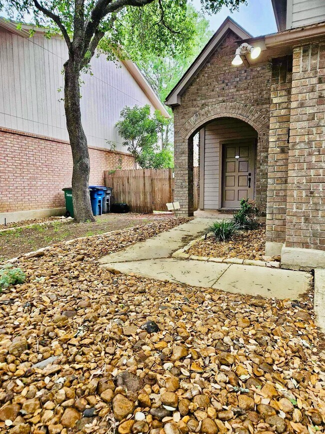 Building Photo - 7538 Tantara Ct
