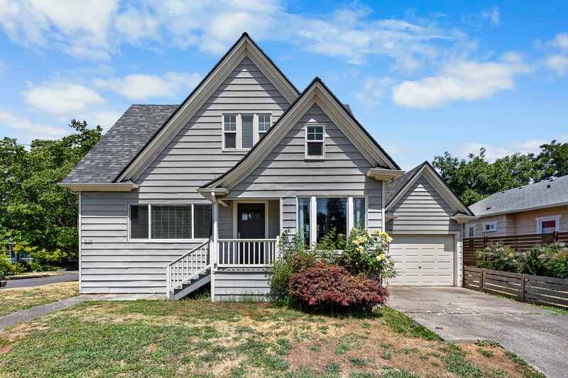 Primary Photo - 2135 N Farragut St