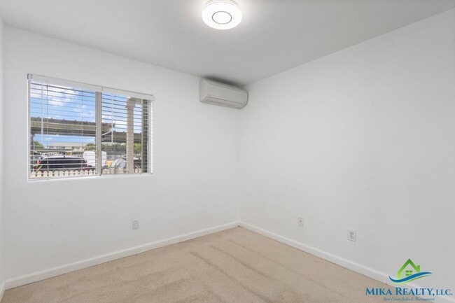 Building Photo - 94-510-510 Lumiaina St