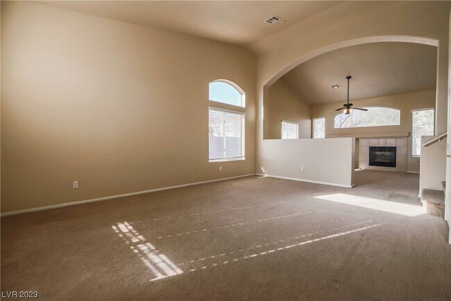 Foto del edificio - 5100 Autumn Meadow Ave