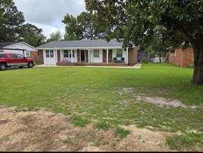 Building Photo - 6615 Winthrop Dr