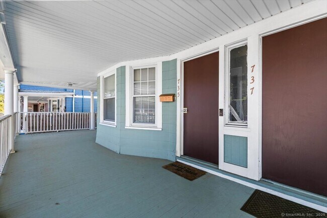 Foto del edificio - 737 Laurel Ave