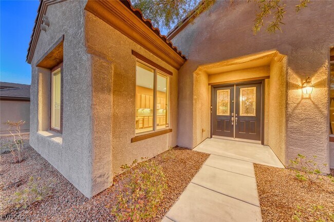 Building Photo - 2058 Cambridge Springs Dr