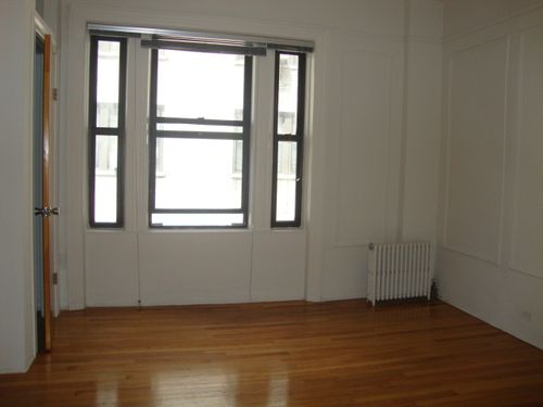 Building Photo - 517 W 113th St