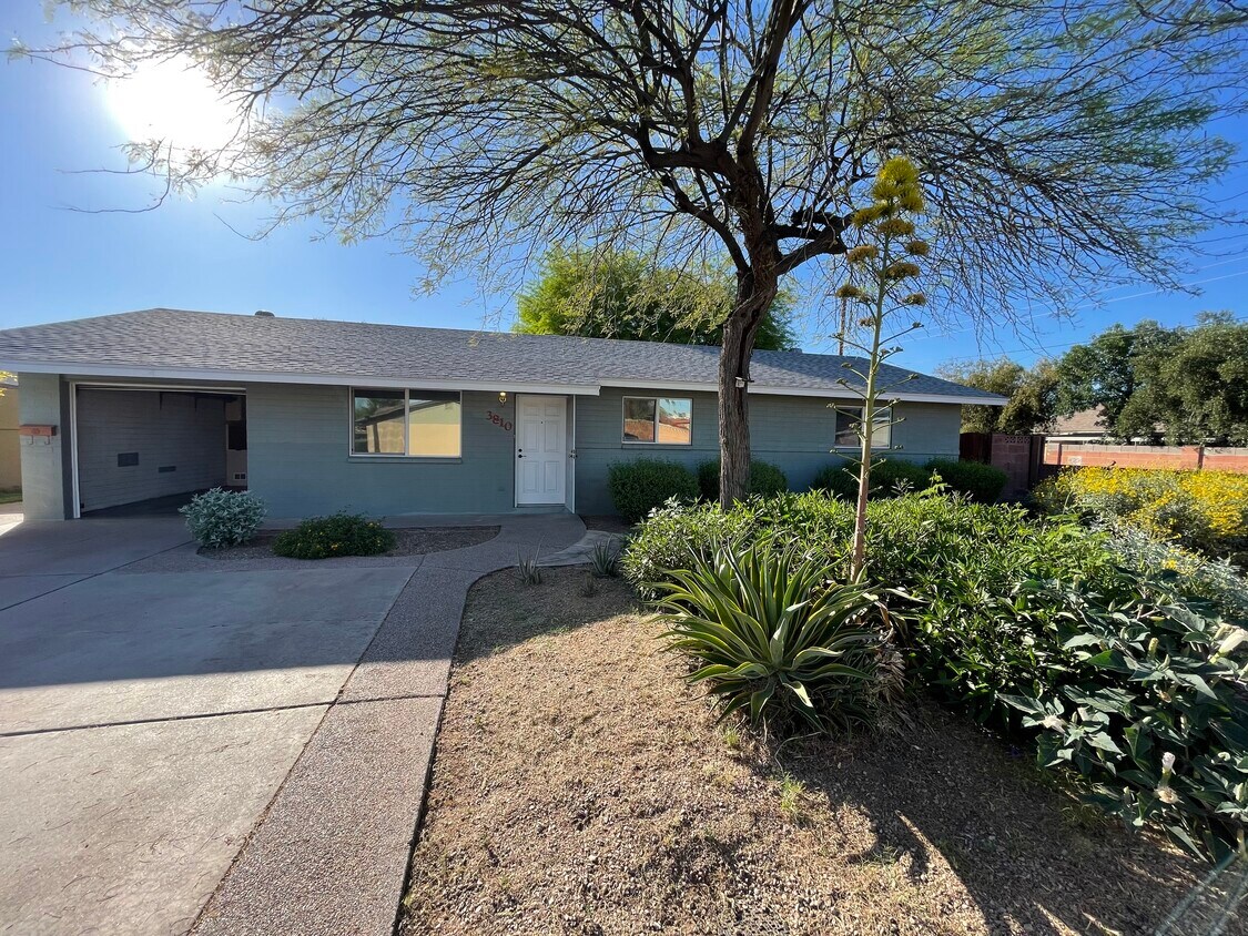 Foto principal - 3810 S La Corta Dr