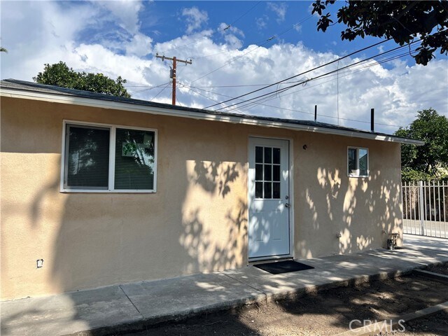 1542 N White Ave, Pomona, CA 91768 - Townhome Rentals in Pomona CA - 2118 N White Ave Pomona Ca 91768