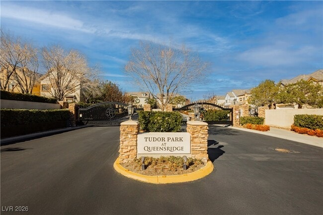 Building Photo - 9164 Tudor Park Pl