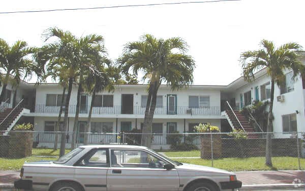 Primary Photo - 555 SW 16th Ave