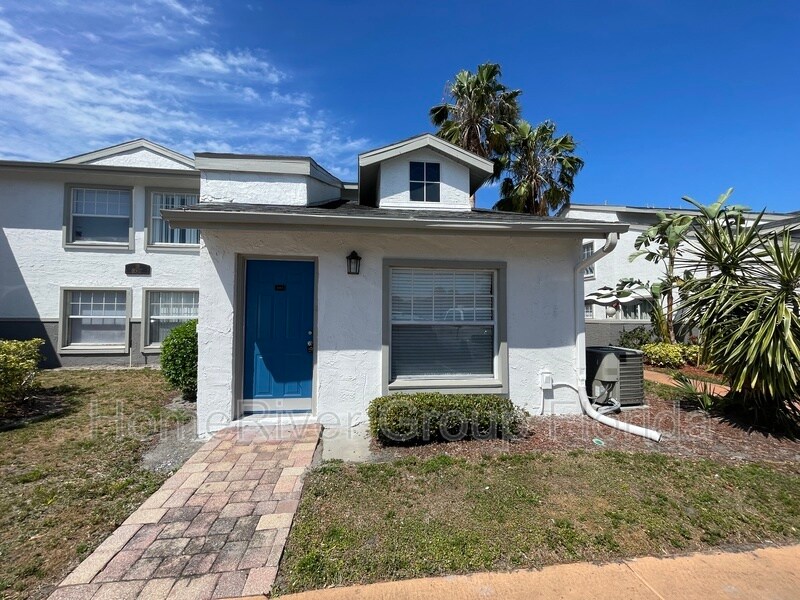 Primary Photo - 8517 Lincoln Cove Dr