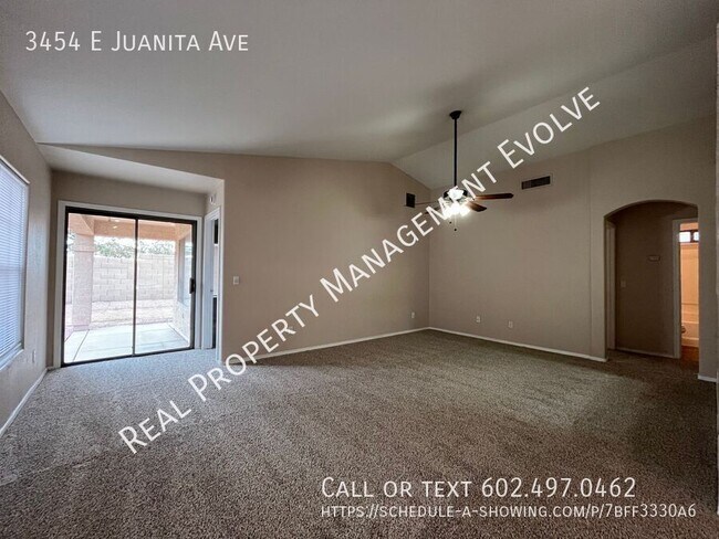 Building Photo - Lovely Gilbert Home!