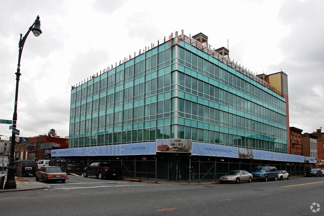 Building Photo - The Absolute