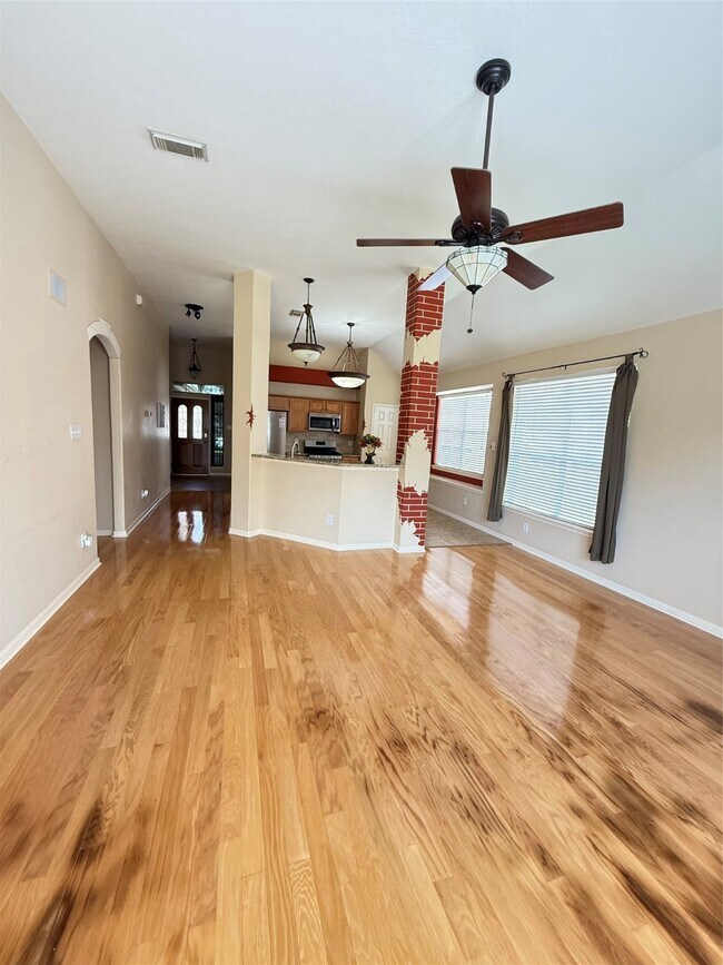 Foto del edificio - 17307 Stratford Green Dr